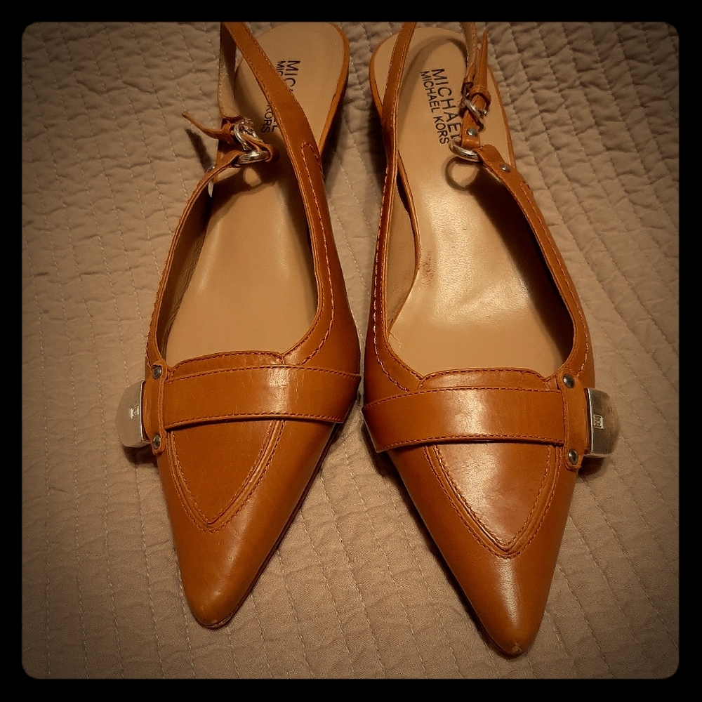 Michael Kors Kitten Heels- size 8